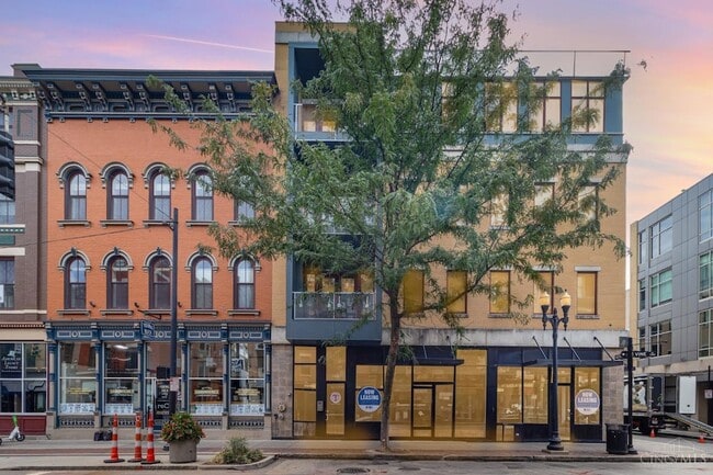 Building Photo - 1326 Vine St Rental
