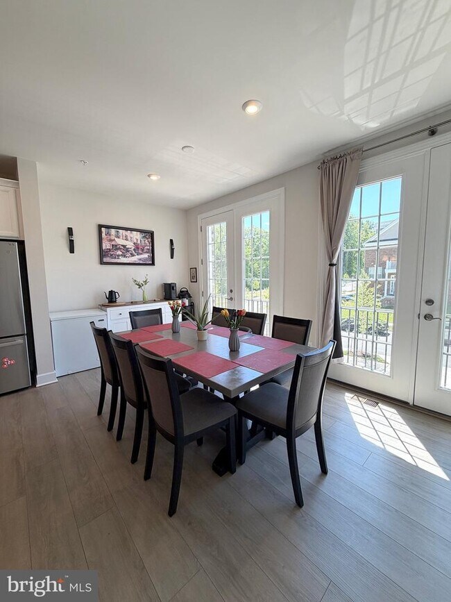Photo - 10802 Foxtrot Cir