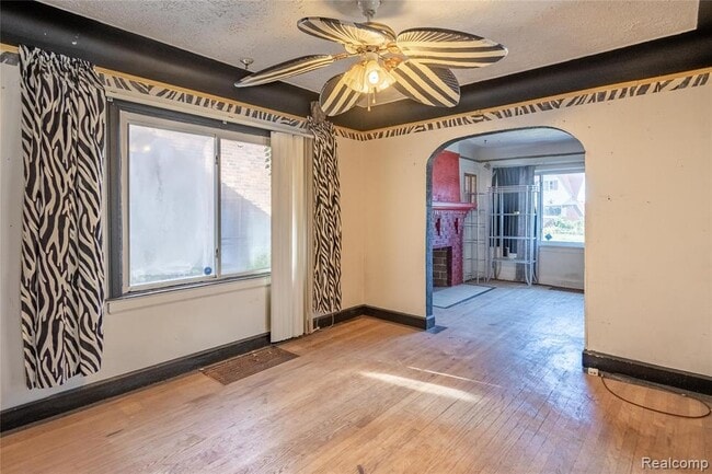 Photo - 9991 Terry St