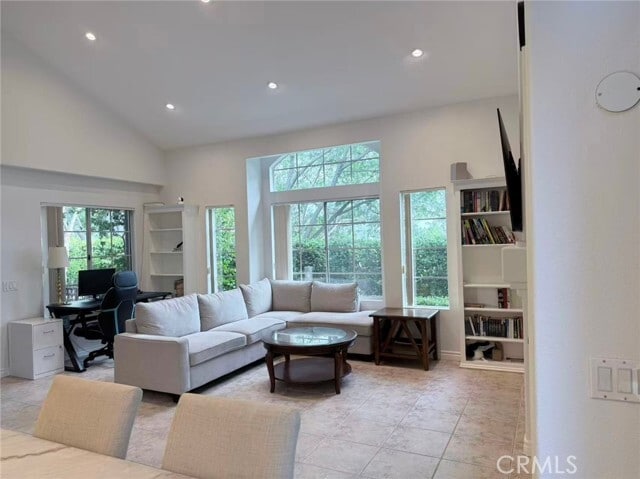 Photo - 14 Trillium Pl