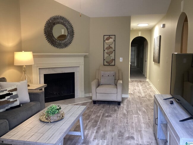 Photo - 119 Hayesbury Ln