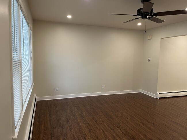 Photo - 209 W Maple Ave Unit A