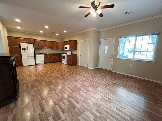 Photo - 2 Bedroom Townhome In Lennox, SD!!