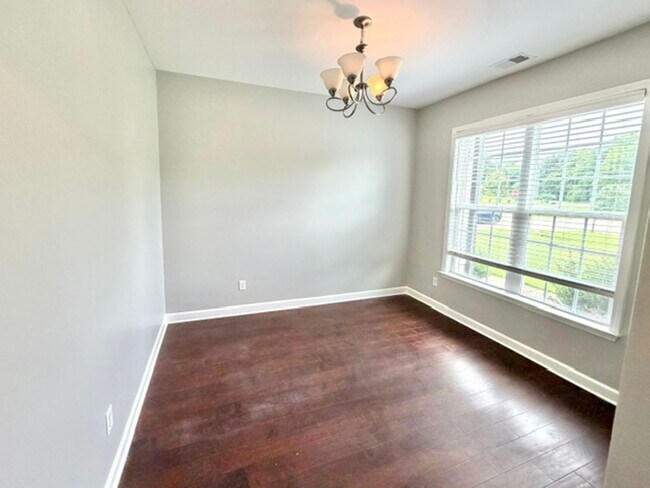 Photo - BirnhamCove8604 Unit 1
