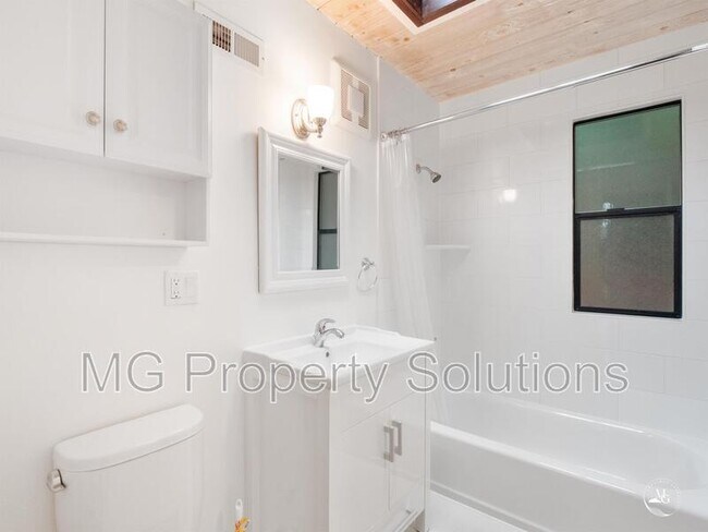 Photo - 97 Wellington Ave