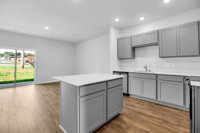 Photo - 719 Ashbrook Dr