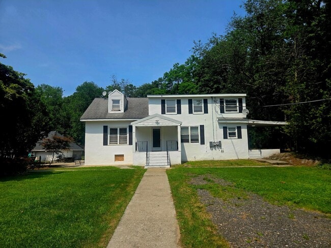 Photo - 16 Ernest Ln House
