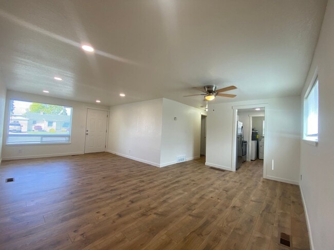 Photo - ? Fully Remodeled 1 Bed / 1 Bath Home Near Franklin Park ?