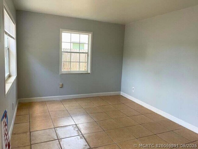 243 SE 24th Ave
