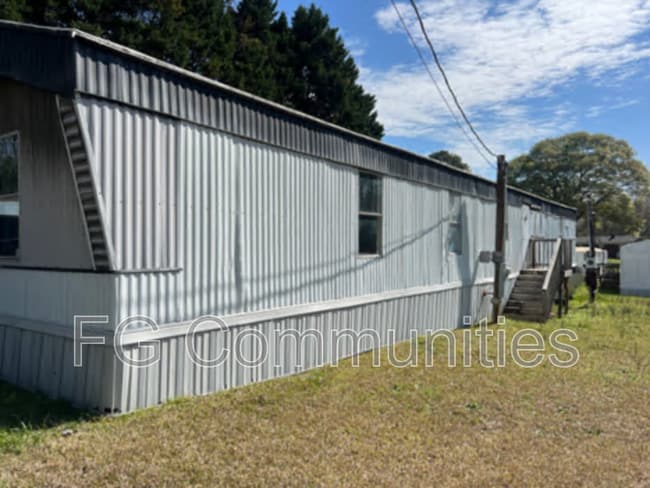 Building Photo - 203 Tony Rd