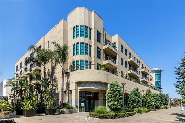 Building Photo - 133 The Promenade N Unit 423