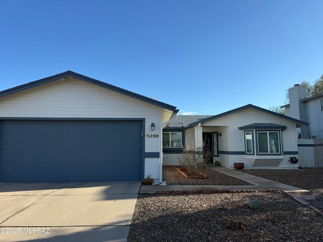 Photo - 2560 W Tenbrook Way House
