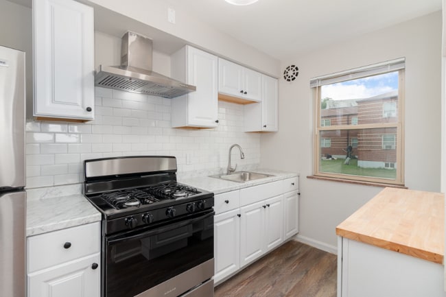 Photo - 1607 Asmann Ave Unit 2