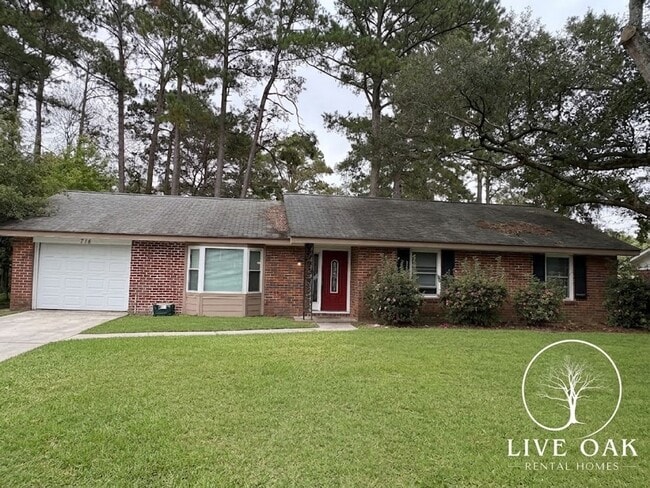 Photo - 714 Hemingway Dr