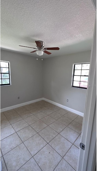 Photo - 210 N Lone Oak Dr