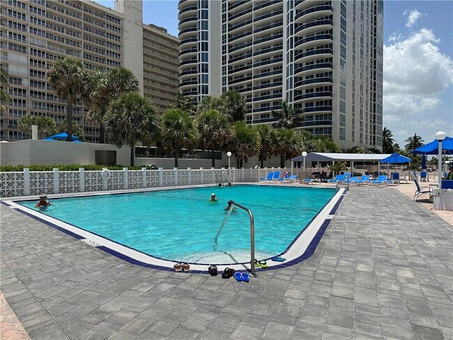 Photo - 4250 Galt Ocean Dr Unit 9F