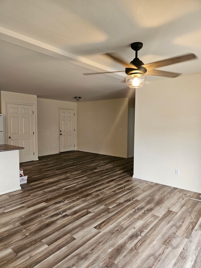 Building Photo - 2044 Ulei Pl Unit B