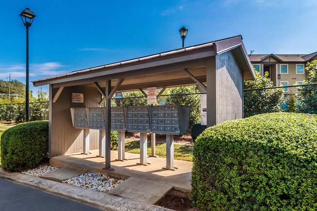 Photo - Pine Village North