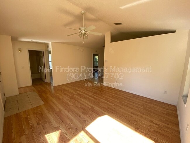 Photo - 908 Helen St