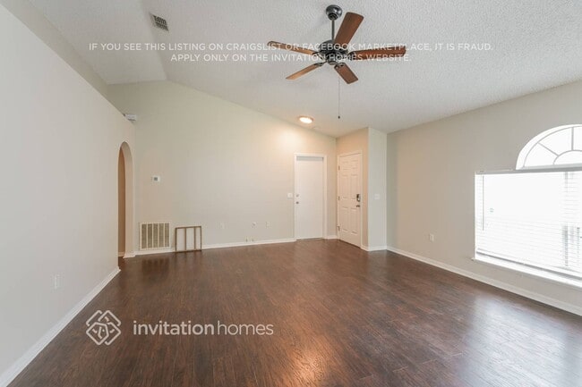 Photo - 17037 Holmby Ct