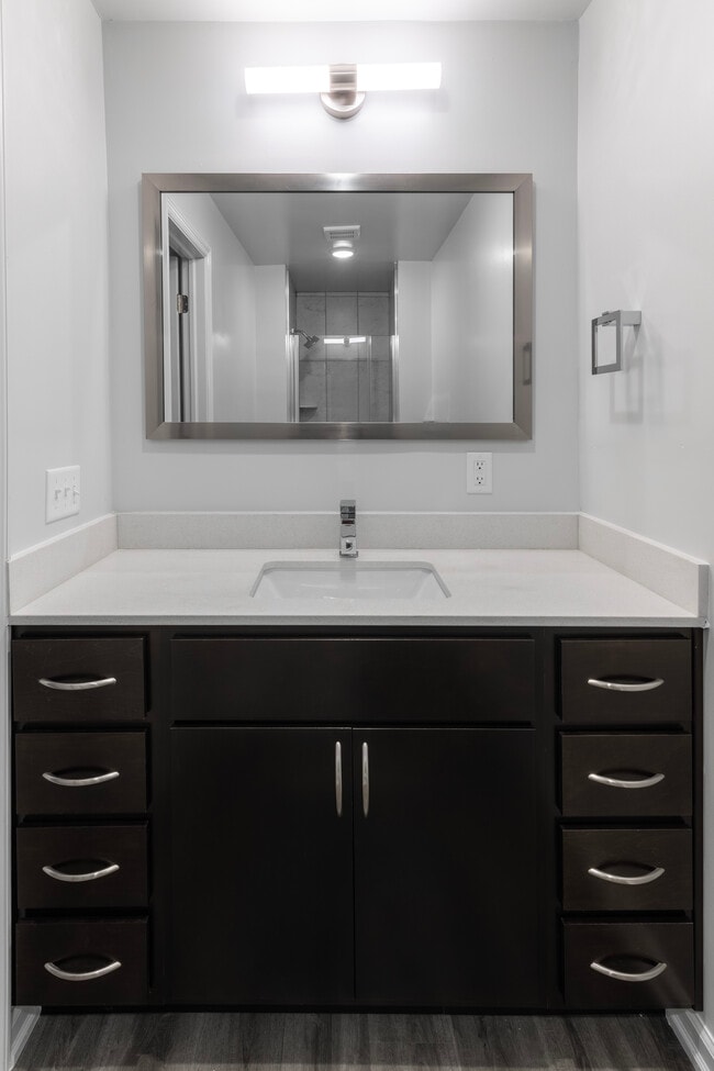 Photo - Riverbend Apartments