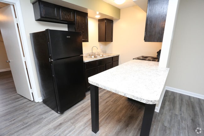 1HAB, 1BA - 675 ft² - Cocina - Valore at the Baxter