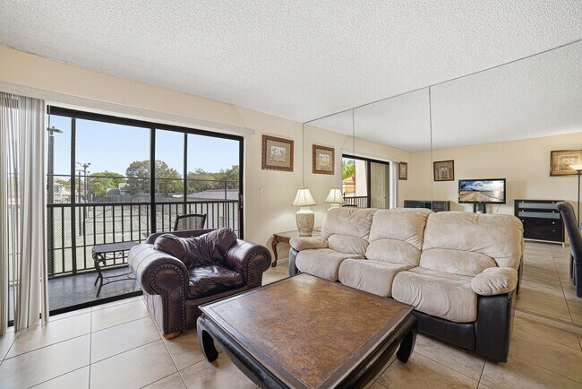 Photo - 105 Deer Creek Rd