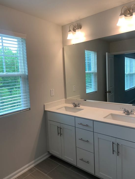 Building Photo - 609 Tova Fls Dr Rental
