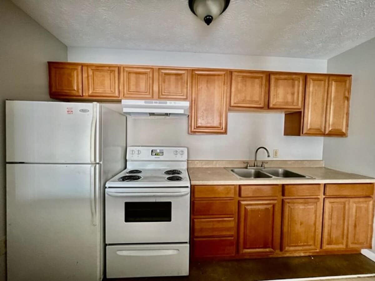 Photo - NORWALK - 1 Bedroom Move-In Ready! Unit C5