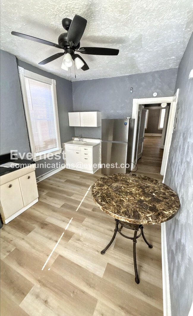 Photo - 3722 Fairview Ave