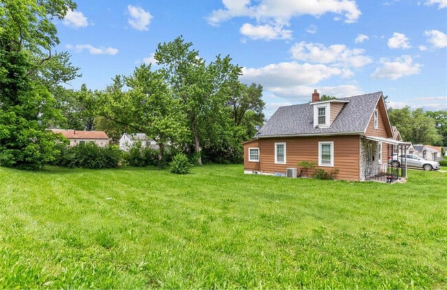 Photo - 6105 Washington Ave