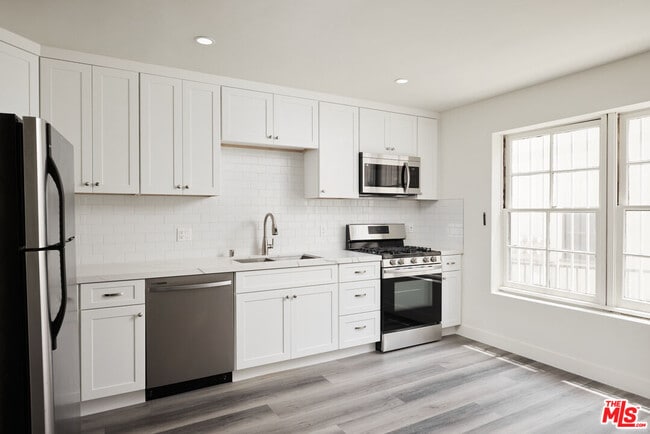 Photo - 1151 Horn Ave Unit 1