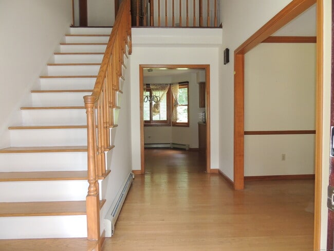 Photo - 12 Cardinal Ln