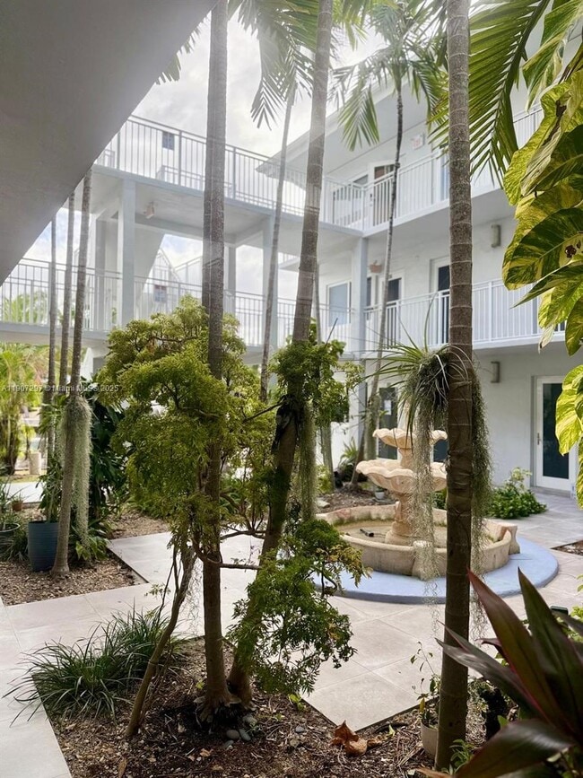 Photo - 2430 NE 135th St Unit 203