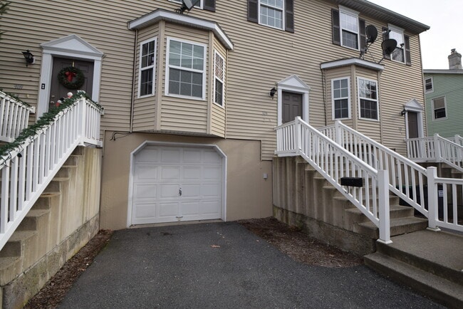 cochera - 309 Putnam St