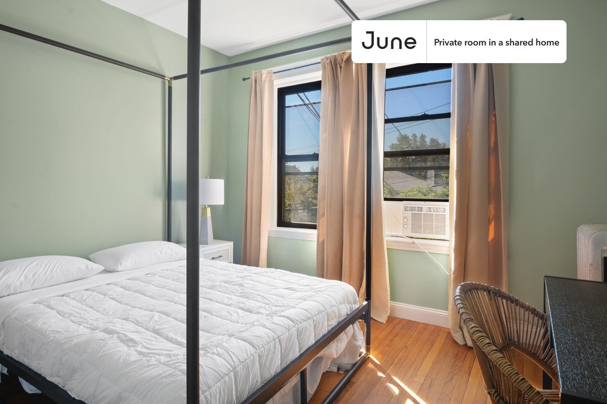 Private bedroom in 4 bed/1 bath Home - Private bedroom in 4 bed/1 bath Home