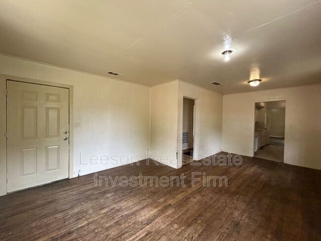 Photo - 2551 Claiborne Ave