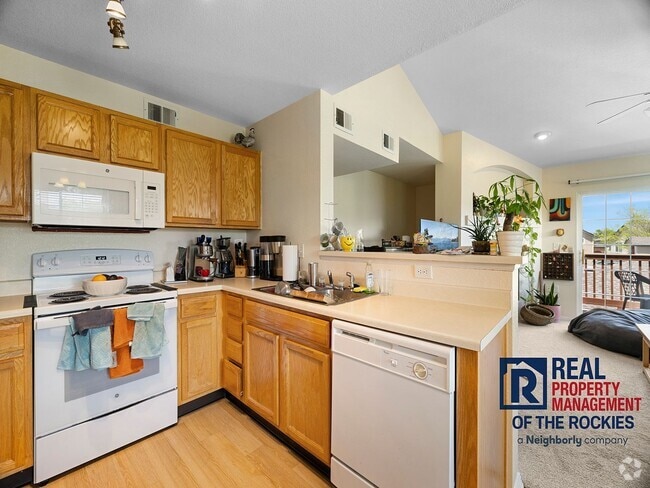 Building Photo - Charming 1-Bedroom Oasis with Vaulted Ceil... Rental