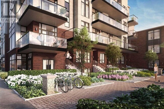 Photo - 861 Sheppard Ave W