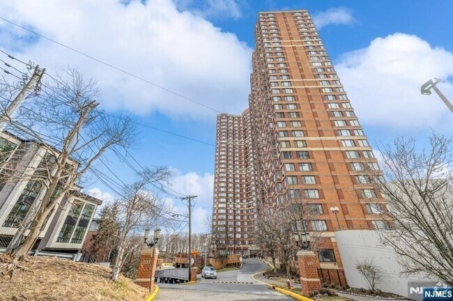 Building Photo - 100 Old Palisade Rd Unit 2216 Rental