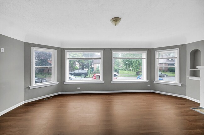 Photo - 1126 E 81st Pl Condo Unit 1