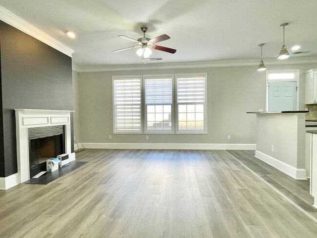 Photo - 5471 Boyer Tr NW