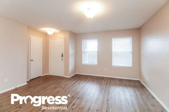 Photo - 317 Blairwood Dr