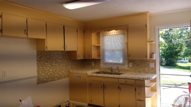 Photo - 301 Culbreth Ave