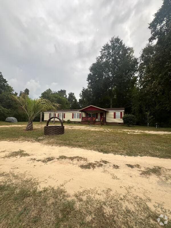 Building Photo - 2260 Grandview Dr Rental