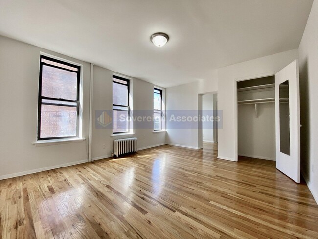 401 East 68th Street - 401 East 68th Street Apartment Unit 6D