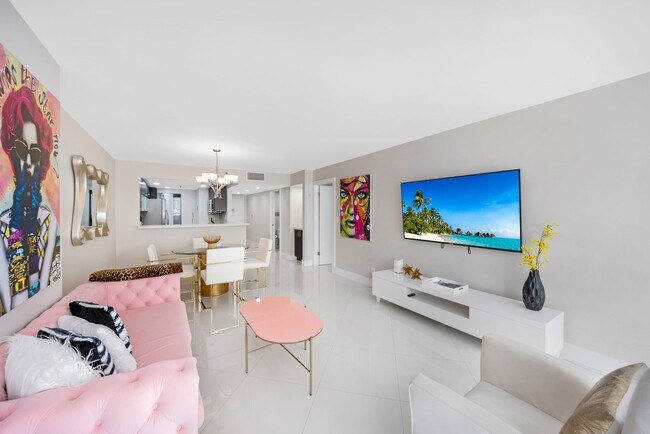 Photo - 1717 N Bayshore Dr Unidad ID1054121P