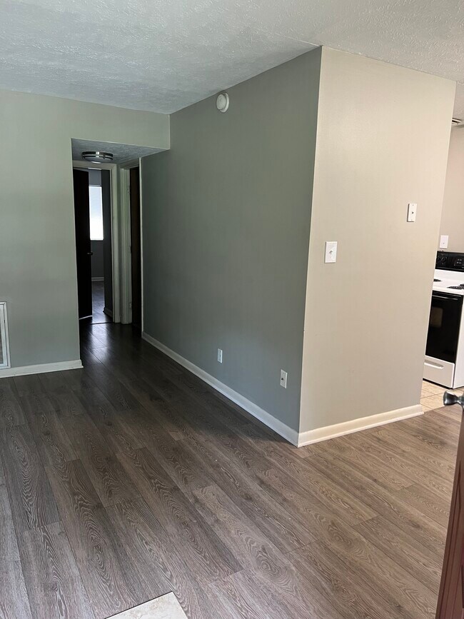 Photo - Twelve Oak Apartments Unidad 203