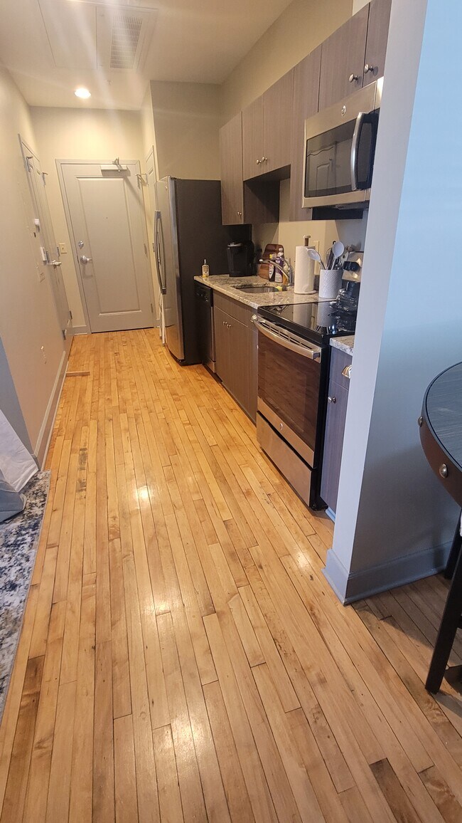 Photo - 125 N. Dargan Street, 2G Unit Studio