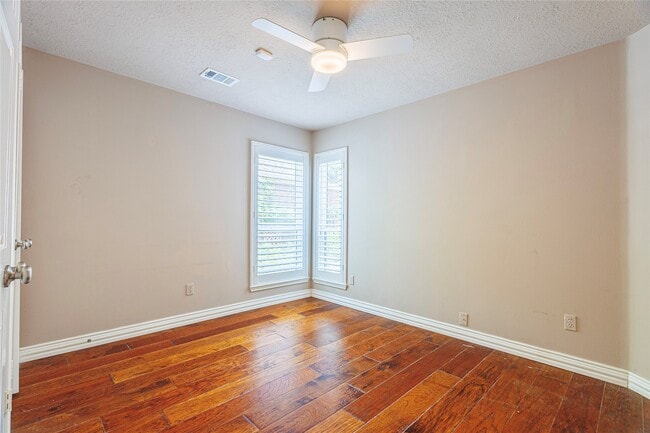 Building Photo - 1247 Misty Lake Ct